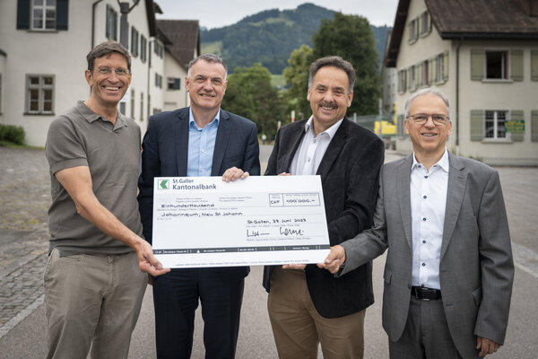 Checkuebergabe am 28. Juni 2023 im Johanneum