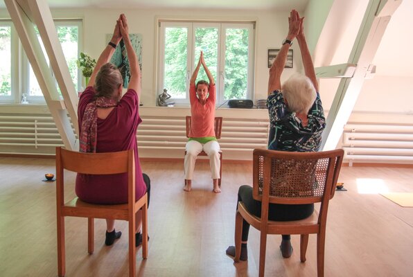 Yoga Toggenburg